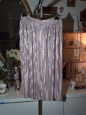 Pleated Metallic Silver Midi Skirt